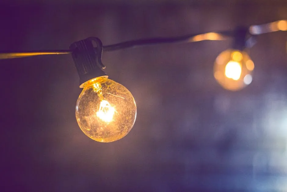 Shallow Focus Photography of Yellow String Light