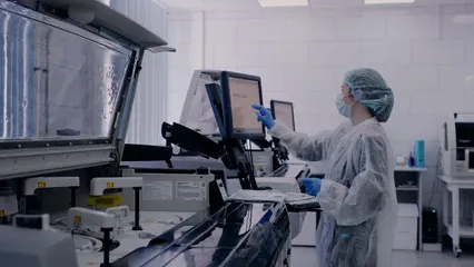 Horizontal video: Woman working in the laboratory 8381459. Duration: 10 seconds. Resolution: 3840x2160