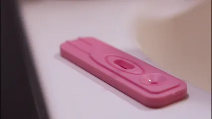 Horizontal video: Trying the pregnancy test kit 6150182. Duration: 8 seconds. Resolution: 1920x1080