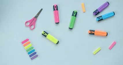 Horizontal video: Markers and post it notes in assorted colours 6187196. Duration: 12 seconds. Resolution: 4096x2160