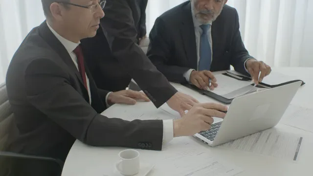 Horizontal video: Men in a business meeting 8425708. Duration: 18 seconds. Resolution: 3840x2160