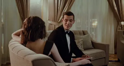 Horizontal video: Man gifting a luxurious necklace to his lady 6474954. Duration: 27 seconds. Resolution: 4096x2160